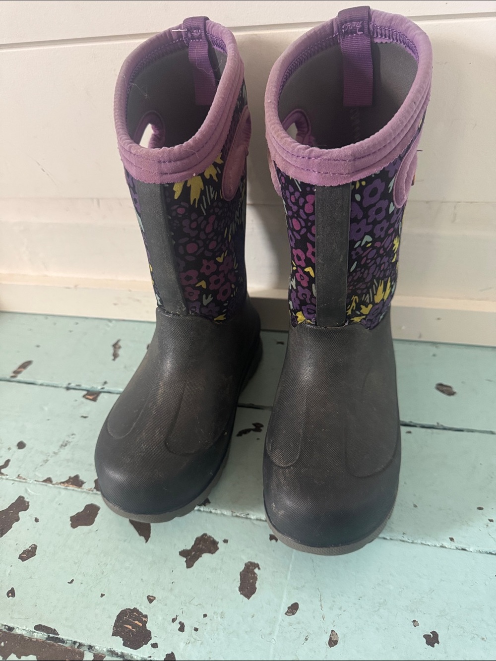 Bogs Size Kids 12 Night Garden Insulated Winter Boots with flaw